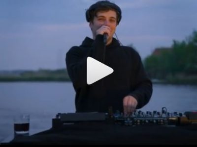 La straordinaria esibizione di Martin Garrix sulle acque olandesi