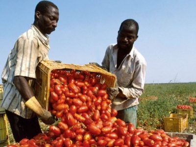 Intesa su regolarizzazione dei migranti: 6 mesi con vincoli