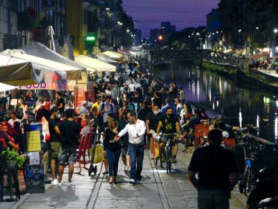 Covid, due italiani su tre in zona bianca. Che cosa cambia?