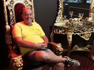 “Impiccatela”, il post shock di un  consigliere comunale contro Silvia Romano