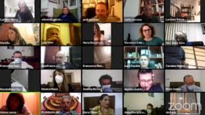 Video: spogliarello in diretta streaming durant...