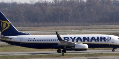 La compagnia Ryanair preventiva un taglio di 3m...