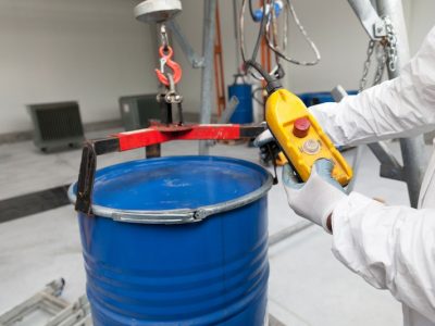 Sequestrate otto tonnellate di rifiuti speciali pericolosi