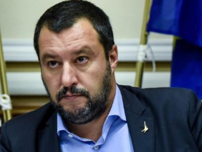 Salvini: “Lega in piazza se passerà la sanatoria degli immigrati abusivi”