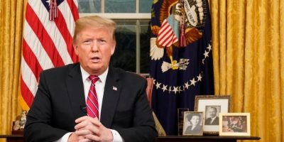 Trump “L’idrossiclorochina è un ott...