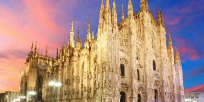 Il Duomo di Milano riapre ai turisti e riduce i...