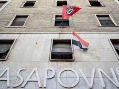 Una Raggi in cerca di consensi sfratta Casa Pound dimenticandosi dei centri sociali