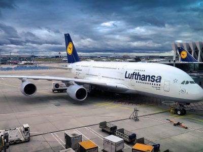 Sciopero Lufthansa, Germania nel caos: cancellati oltre mille voli