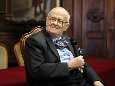 L’addio commosso a Roberto Gervaso, giornalista e scrittore dalla grande ironia