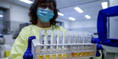 Intesa Sanpaolo ha donato 100 milioni per front...