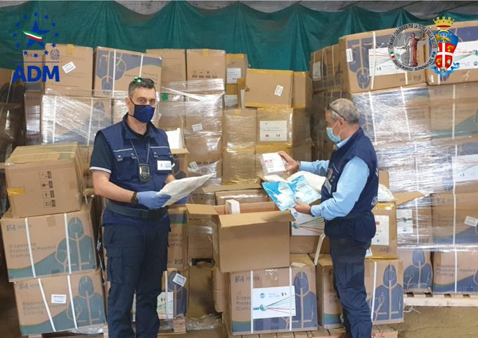 sequestrato carico mascherine