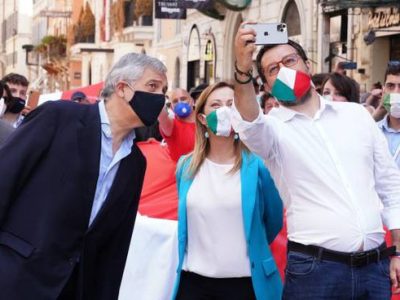 Centrodestra in piazza, una vera manifestazione di popolo “L’Italia più vera che vuol...