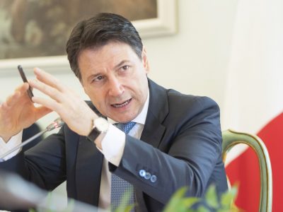 Nessuna patrimoniale e soldi alle imprese: il premier Conte rassicura  risparmiatori e imprenditori