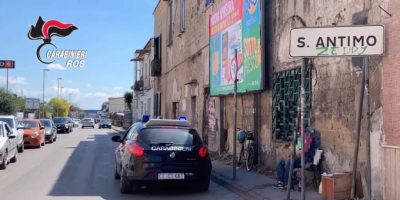 Camorra, maxi blitz nel Napoletano: tra gli arr...