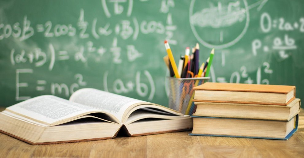 parodia Azzolina scuola