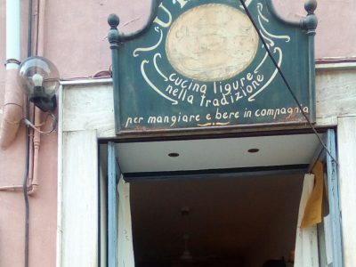 Viaggio nella cucina regionale italiana: tappa da U Papa di Imperia, locanda che esalta il cibo l...