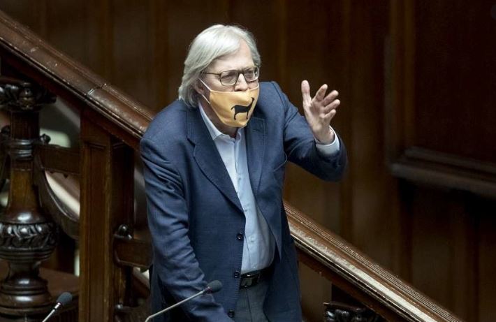 sgarbi espulsione aula