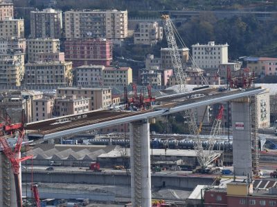 Ponte di Genova, Conte mette in scena il teatrino della “revoca possibile”