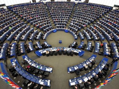 La Commissione Ue vara un piano strategico per le materie prime critiche