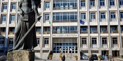 Maltrattamenti su borsiste, l’ex giudice ...