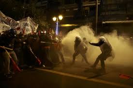 Atene, legge per limitare manifestazioni seguit...