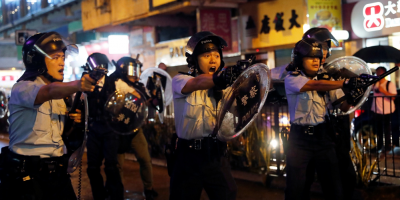 La governatrice di Hong Kong “Sì alla leg...