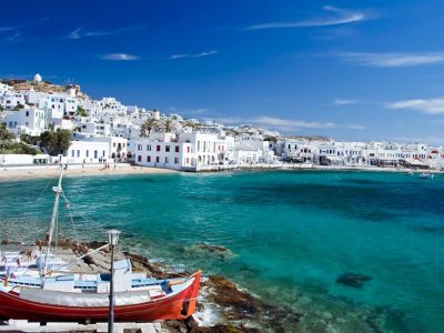 Tragedia in vacanza: 18enne italiana muore a Mykonos, gravemente ferita l’amica