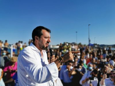 Salvini sui migranti: “Triplicati gli sbarchi, Italia a rischio epidemia”
