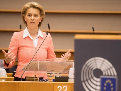 Von der Leyen: “Accordo rapido sulla ripresa è la massima priorità dell’Ue”