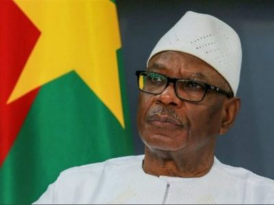 Mali, presidente Keita si dimette dopo essere stato arrestato con la famiglia