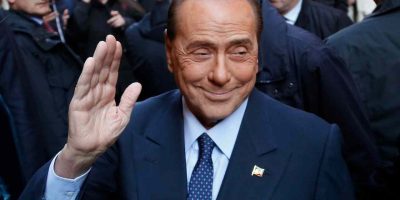 Silvio Berlusconi è negativo a doppio tampone e...