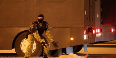 Bielorussia, scontri in piazza dopo l’enn...