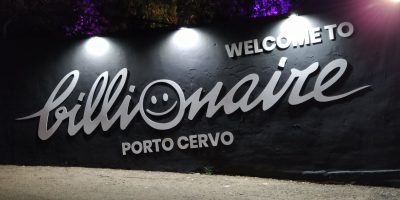 Focolaio Billionaire, altri 52 dipendenti posit...