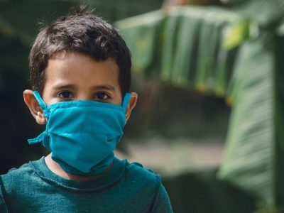 Covid-19, Oms: “Contagi tra bambini e bebè aumentati di 7 volte”