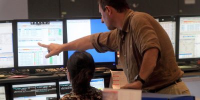 Avvio con Spread tra Btp e Bund che segnano 152...