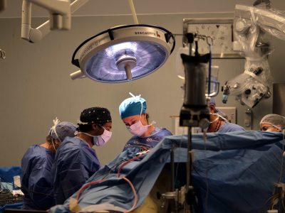 Padova, biopsia cerebrale eseguita con un braccio robotico