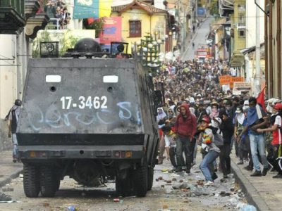 Violenti scontri a Bogotà ed in altre località della Colombia
