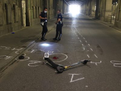 Milano, critiche le condizioni dell’uomo investito in monopattino