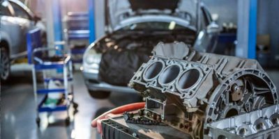 Le auto si vendono di meno e si riparano di più