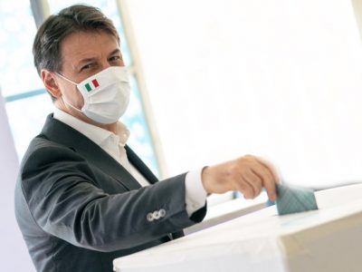 Secondo giorno di elezioni: oggi si vota fino alle 15