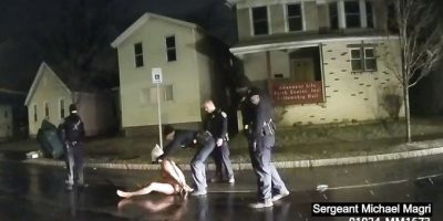 Usa, nuovo video shock: afroamericano arrestato...