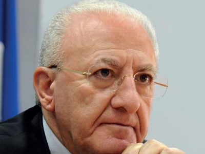 Scuole Campania, De Luca: ‘Da lunedì, chiudiamo tutte le scuole’