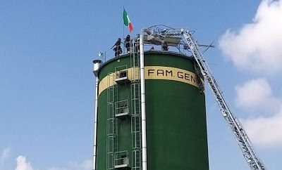 Due fratelli cadono in un silos, uno muore l’altro è in gravi condizioni