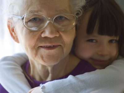 Festa dei nonni, perché si festeggia il 2 ottobre? Le origini