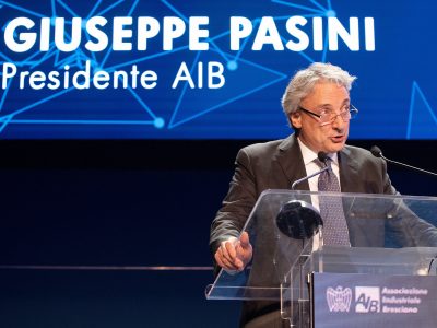 Pacco bomba anonimo al presidente degli industriali bresciani