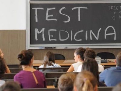 Università, oggi alle 12 i test per l’accesso alla facoltà di Medicina
