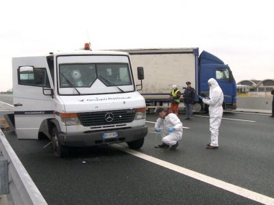 Assalto a portavalori, 100mila euro di bottino è la quarta volta in un mese