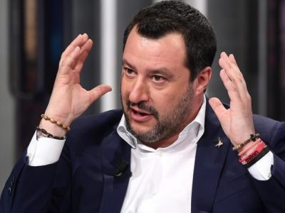 Salvini categorico sul Mes: “Chi lo vota nell’opposizione si separa dalla Lega”