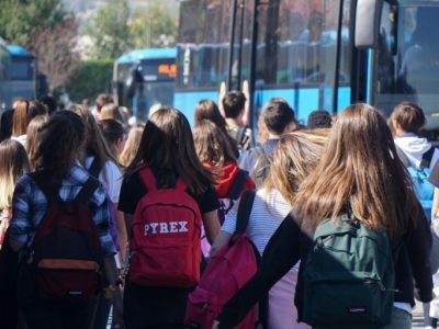 L’anno scolastico, i politici e  gli studenti