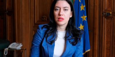 Azzolina: “Studenti felici di essere torn...